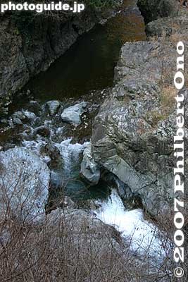 Nakayama Falls  中山の滝
Keywords: tokyo hinohara-mura village nakayama waterfall