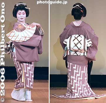 3. Edo no Nigiwai (Liveliness of Edo)
Keywords: tokyo kagurazaka geisha dance odori kimonobijin