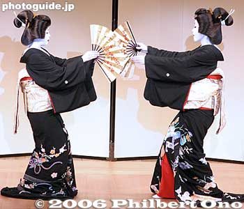3. 梅にも春 Ume nimo Haru
Keywords: tokyo kagurazaka geisha dance odori japangeisha