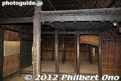 Inside Reconstructed thatched-roof home dating from the early Edo Period. 開拓当初の復元住居
Keywords: tokyo kodaira green road Kodaira Furusato-mura thatched roof home house