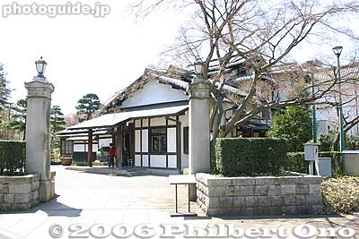 Mansion of Mitsui Hachiroemon, one of the museum's must-see buildings
Founder of the Mitsui zaibatsu.
Keywords: tokyo koganei park architecture edo japanhouse