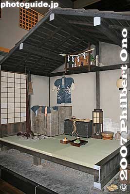 Cross section of a typical Nagaya longhouse apartment.
Keywords: tokyo koto-ku fukagawa-edo museum architecture
