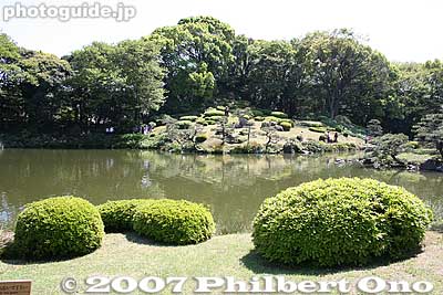 Keywords: tokyo koto-ku ward kiyosumi teien gardens pond