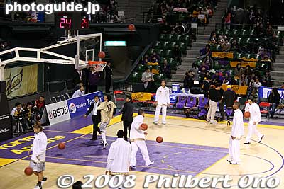 Ryukyu Golden Kings practice.
Keywords: tokyo koto-ku ward ariake Colosseum  Coliseum pro basketball game players tokyo apache ryukyu golden kings 