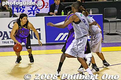 Joho Masashi
Keywords: tokyo koto-ku ward ariake Colosseum Coliseum pro basketball game players tokyo apache ryukyu golden kings 