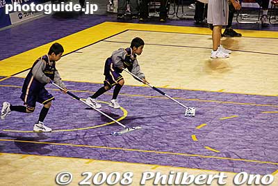 Cleanup
Keywords: tokyo koto-ku ward ariake Colosseum Coliseum pro basketball game players tokyo apache 