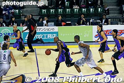 Keywords: tokyo koto-ku ward ariake Colosseum Coliseum pro basketball game players tokyo apache ryukyu golden kings 