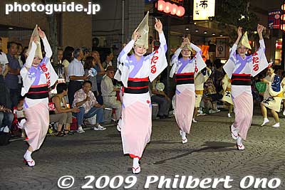 江戸の阿波　蛍（小金井）
Keywords: tokyo mitaka awa odori dancers matsuri festival women 