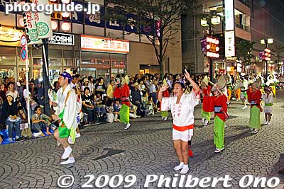 Mitaka-ren みたか連
Keywords: tokyo mitaka awa odori dancers matsuri festival 
