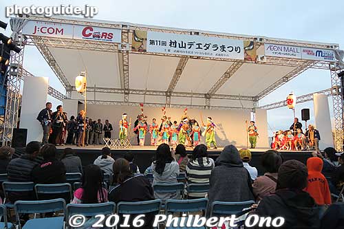 Local lion dance called Yokonakaba shishimai (横中馬獅子舞) dating from 300 years ago.
Keywords: tokyo musashi-murayama dedara matsuri festival