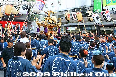 Keywords: tokyo musashino kichijoji autumn fall festival matsuri mikoshi portable shrine parade procession shinto happi coat