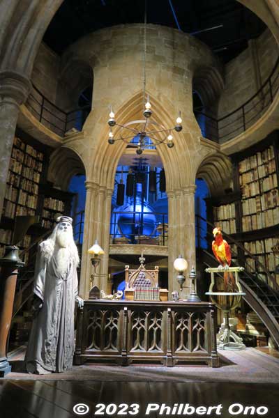 Dumbledore’s Office complete with his pet phoenix Fawkes which moves and squeals (animatronic).
