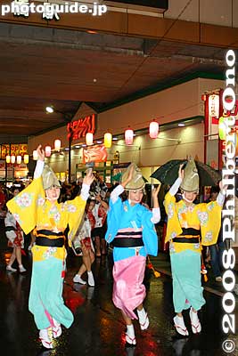 Keywords: tokyo nerima-ku nakamurabashi awa odori dance matsuri festival dancers women kimono