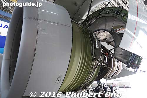 Jet engine undergoing maintenance.
Keywords: tokyo ota-ku haneda airport ANA maintenance facility planes boeing jets