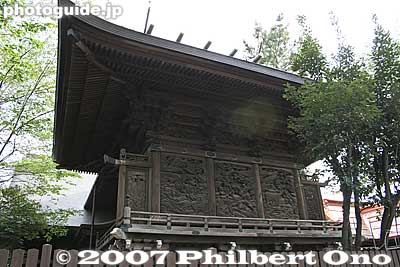 Behind Ontake Shrine's main hall is a wall of sculpture.
Keywords: tokyo ota-ku ward ontakesan ontake jinja shrine