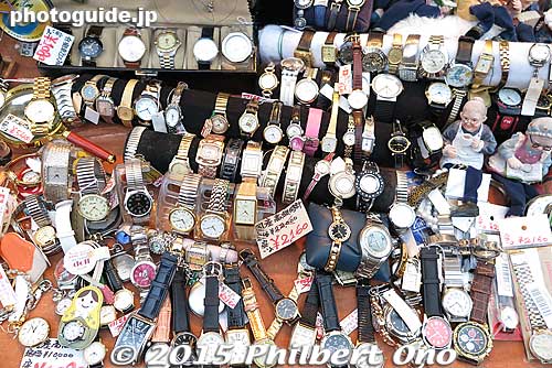 Wristwatches
Keywords: tokyo setagaya-ku boroichi rag fair flea market