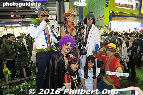 One Piece
Keywords: tokyo shibuya halloween festival