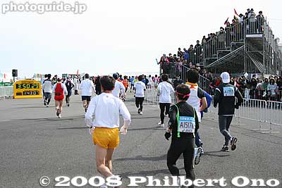 Approaching the finish line.
Keywords: tokyo marathon runners race ariake big sight