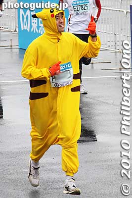 Pikachu
Keywords: tokyo marathon 2010 costume players cosplayers 