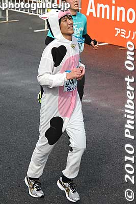 Cow
Keywords: tokyo marathon 2010 costume players cosplayers 