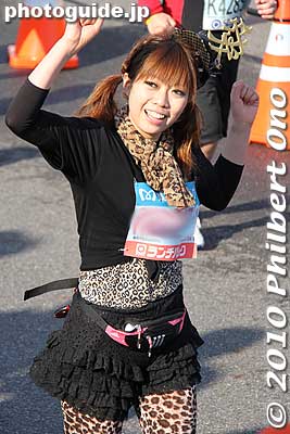 Friendly runner using Leopard or maybe Jaguar (Mac user).
Keywords: tokyo marathon 2010 costume players cosplayers 
