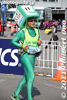 Tax man
Keywords: tokyo koto-ku marathon runners big sight finish line 