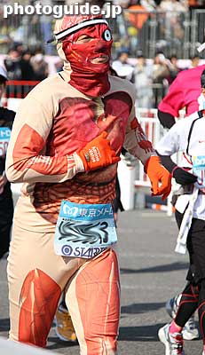 Another great costume.
Keywords: tokyo koto-ku marathon runners big sight finish line 