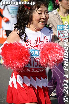 Cheerleader
Keywords: tokyo koto-ku marathon runners big sight finish line 