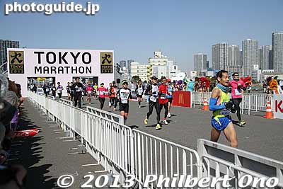 The final stretch.
Keywords: tokyo koto ward big sight marathon 2013