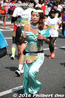 Belly dancer
Keywords: tokyo marathon 2016 cosplayer runners costumes japansexy