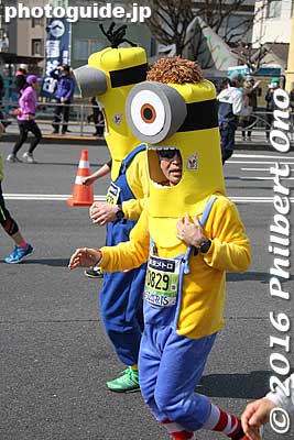 Minions
Keywords: tokyo marathon 2016 cosplayer runners costumes