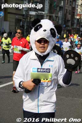 Panda
Keywords: tokyo marathon 2016 cosplayer runners costumes