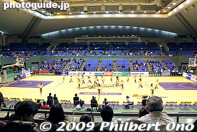 On the evening of March 6, 2009, the Tokyo Apache basketball team played an exciting game against the Shiga LakeStars at Komazawa Gymnasium in Setagaya Ward, Tokyo.
Keywords: tokyo setagaya komazawa gymnasium shiga lakestars apache bj league basketball game sports 