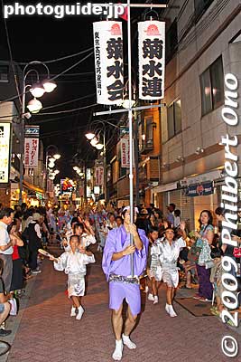 Kikusui-ren was a big group.
Keywords: tokyo suginami-ku koenji awa odori dancers matsuri festival women 