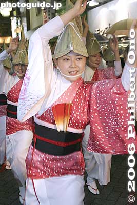 Shinobu-ren しのぶ連
Keywords: tokyo suginami-ku koenji awa odori dance festival