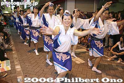 Sazanka-ren 杉並区役所さざんか連
Keywords: tokyo suginami-ku koenji awa odori dance festival