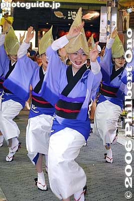 Keywords: tokyo suginami-ku koenji awa odori dance festival matsuri woman women kimono