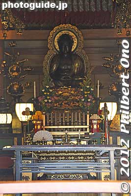 Tennoji temple's Buddha.
Keywords: tokyo taito-ku Yanaka Cemetery tennoji temple