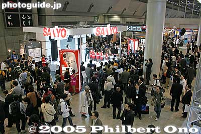PIE 2005, Sanyo booth
Keywords: tokyo camera show big sight odaiba