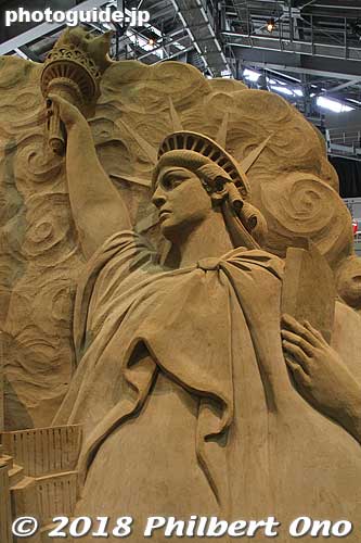 Statue of Liberty Sand sculpture.
Keywords: tottori Sand Museum sculptures