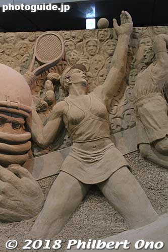 Tennis player sand sculpture.
Keywords: tottori Sand Museum sculptures japansculpture