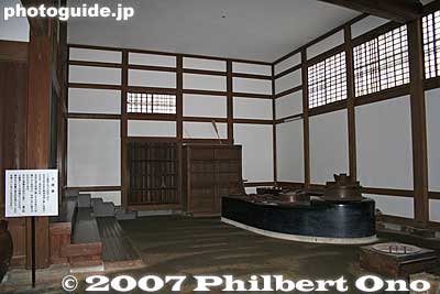 Kitchen in Oguri Hall
Keywords: toyama takaoka zen buddhist temple zuiryuji
