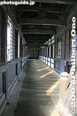 Corridor connected to Sanmon Gate
Keywords: toyama takaoka zen buddhist temple zuiryuji