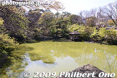 Nishinomaru Teien Garden pond. The garden is a National Scenic Place.
Keywords: wakayama castle garden