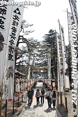 Keywords: yamagata yonezawa uesugi jinja shrine