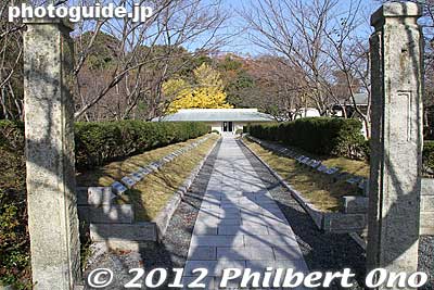 Path to Kaiten Memorial Museum.
Keywords: yamaguchi ozushima island kaiten human manned torpedo suicide