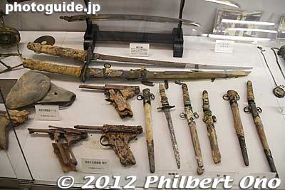 Swords and pistols from Battleship Mutsu.
Keywords: yamaguchi Suo-Oshima island mutsu nagisa park Memorial Museum