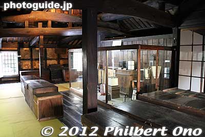 Upstairs of main building (omoya).
Keywords: yamaguchi yanai Muroyano-sono museum traditional townscape
