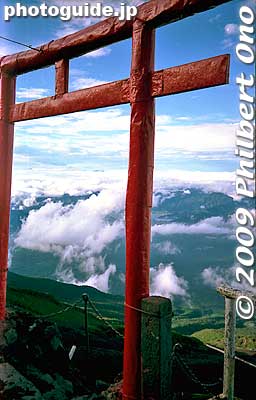 Mt. Fuji torii
Keywords: yamanashi shizuoka fuji-yoshida climbing mt. mount fuji mountain hiking japannationalpark