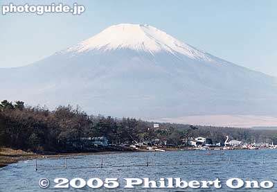 Mt. Fuji and Lake Yamanaka
Keywords: yamanashi yamanakako-mura lake mt. fuji yamanaka-ko japanmt japannationalpark fujimt